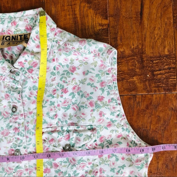 VINTAGE 90s Floral sleeveless top - Picture 10 of 11